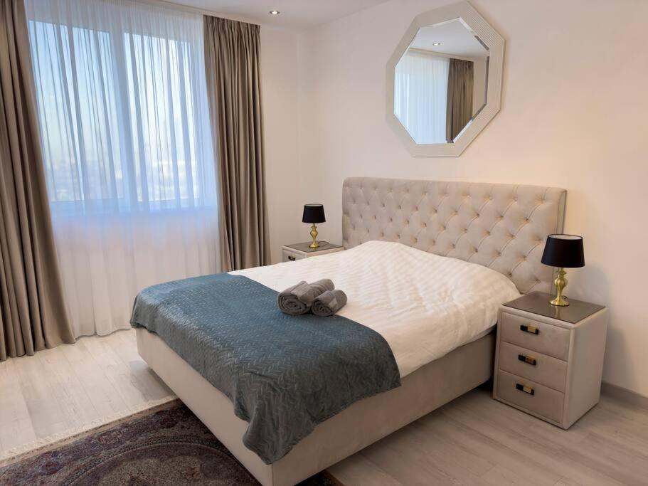 Luxury 2 Bedroom Apartment Bucarest Esterno foto